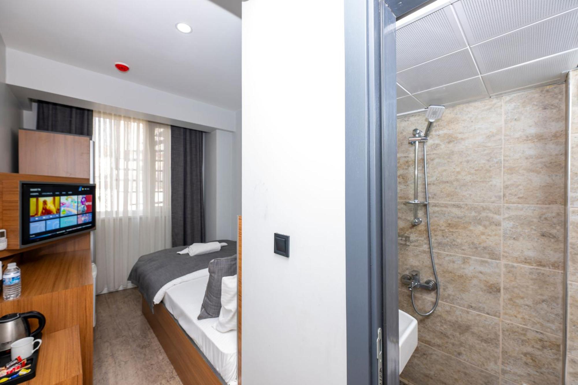 Hotel Mayza 3*
